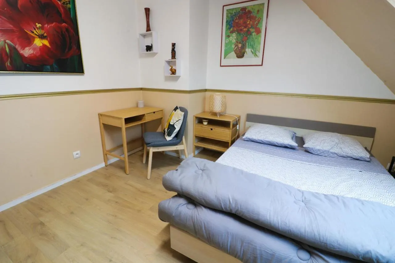 Homestay Nov Sweety Home Goussainville